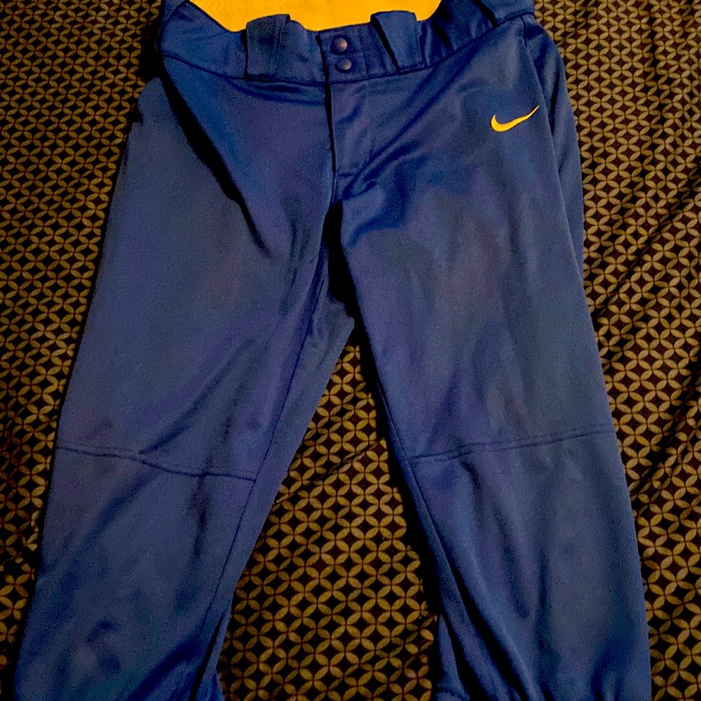 Only wore them like 3 times they are in perfect shape!